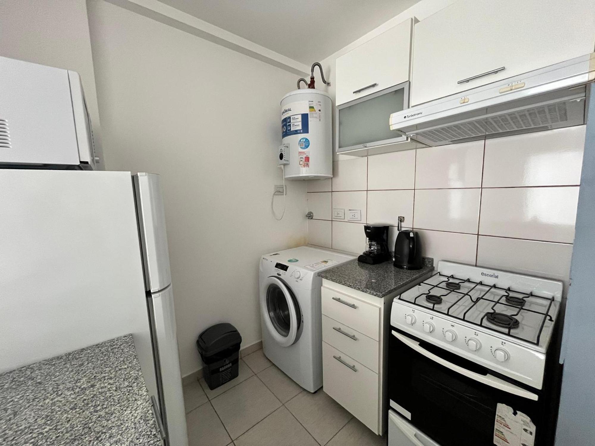 Departamento 2 Ambientes Con Cochera 40 Y 6 Apartment La Plata