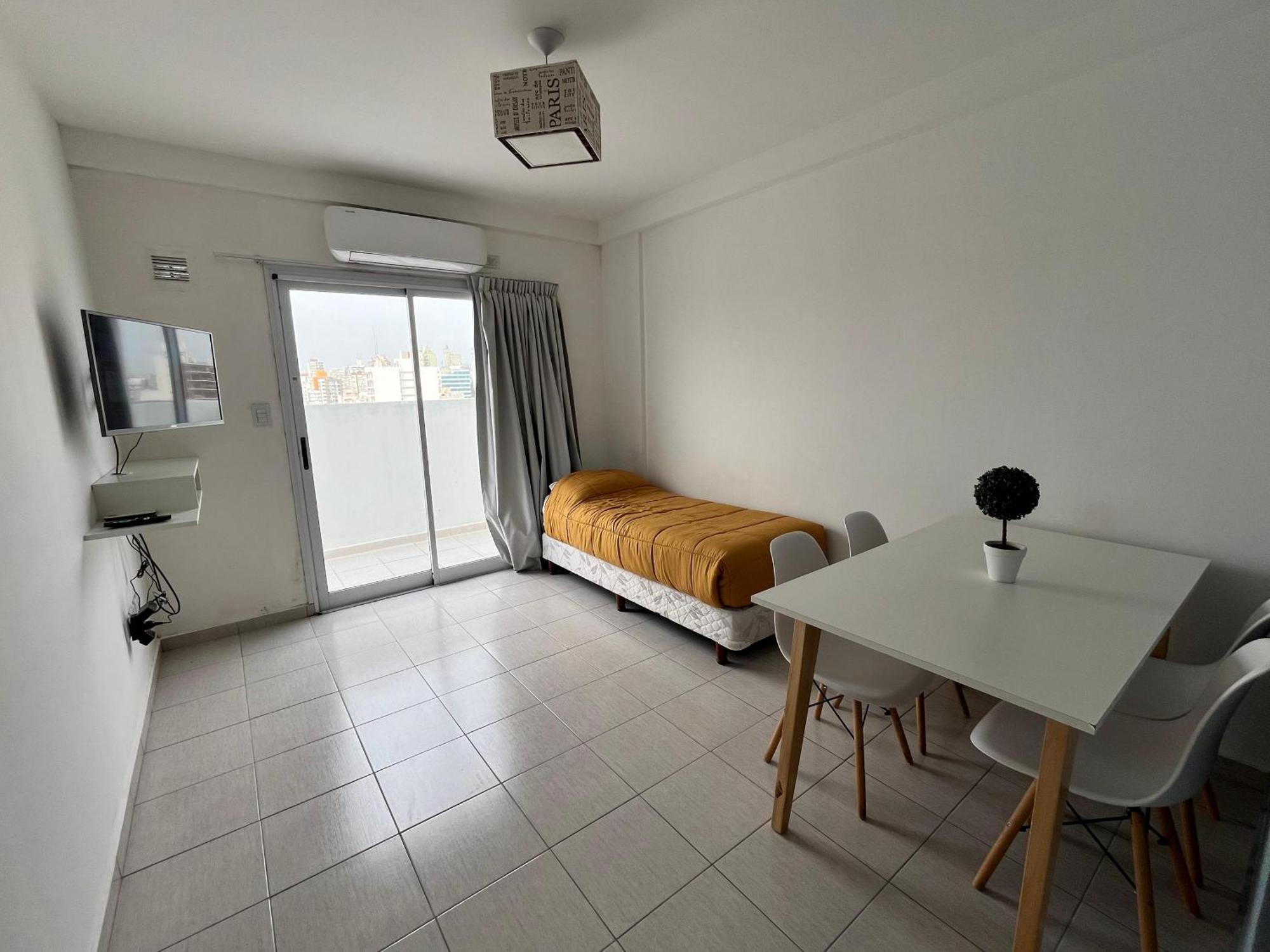 Departamento 2 Ambientes Con Cochera 40 Y 6 *